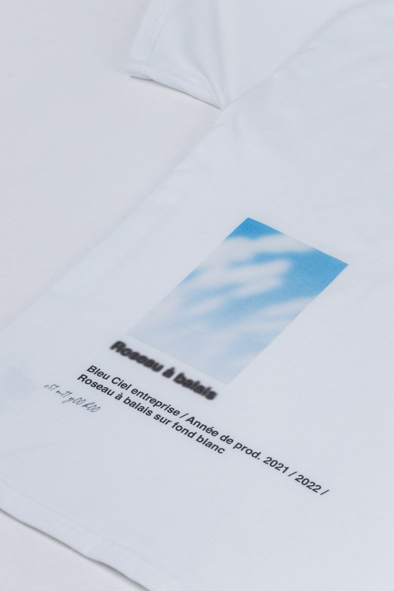 Roseau à balais sur fond blanc T-shirt Bleu Ciel